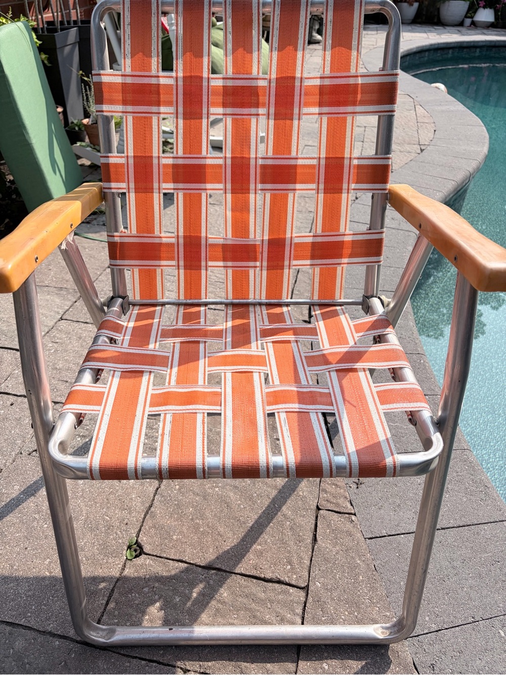Vintage Orange Woven Patio Chair great condition camping trailer cottage